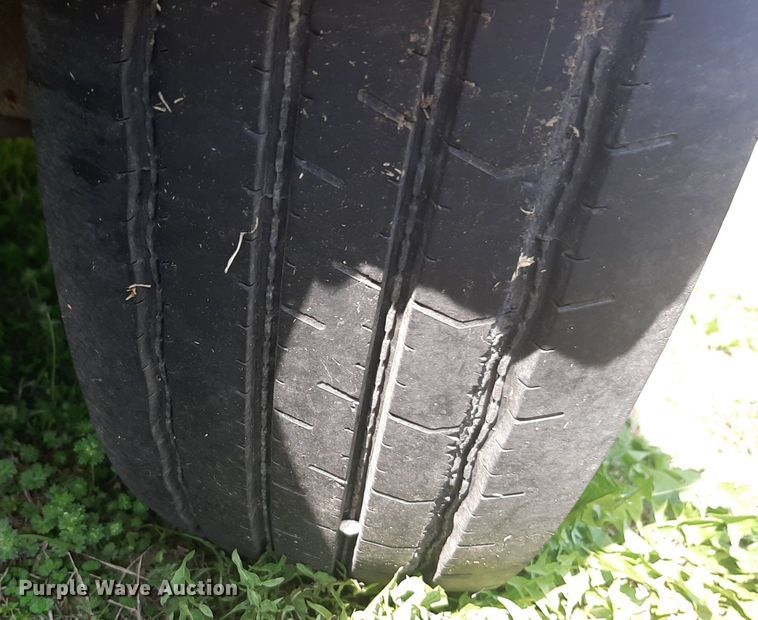 image for item MA9286 2006 Neal  F350 tilt deck equipment trailer