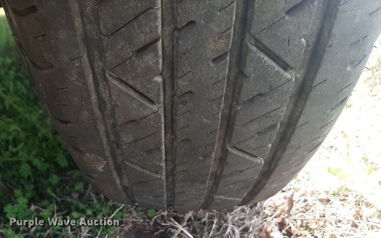 image for item MA9286 2006 Neal  F350 tilt deck equipment trailer