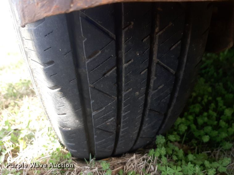 image for item MA9286 2006 Neal  F350 tilt deck equipment trailer