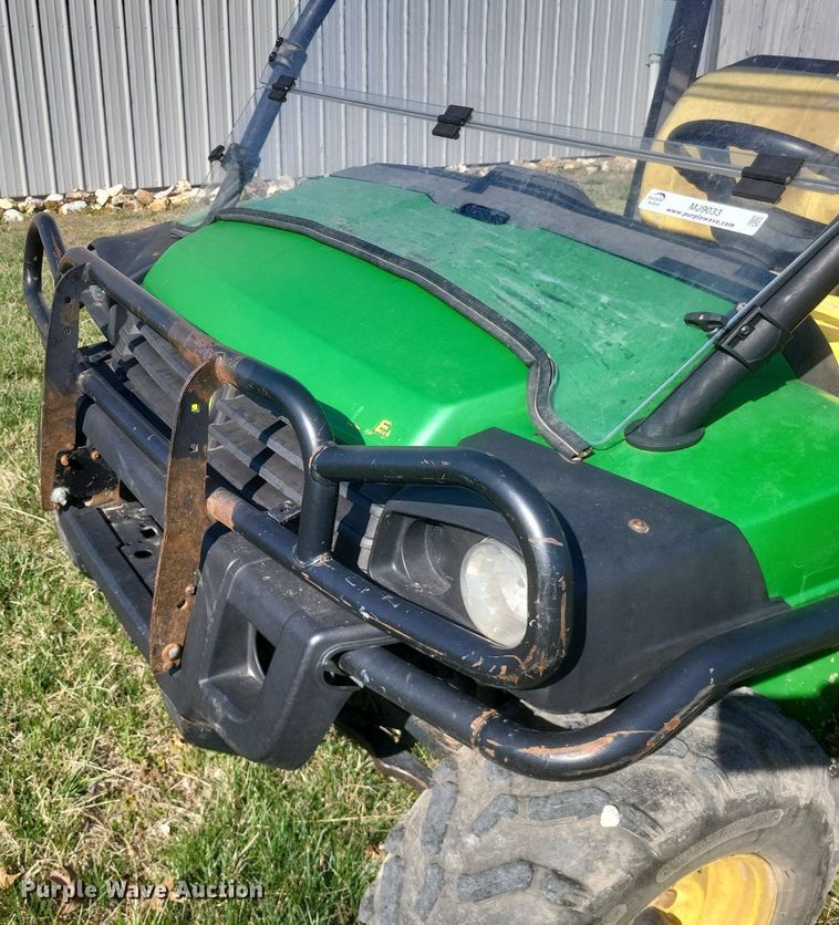 image for item MJ9033 2010 John Deere Gator 825i utility vehicle
