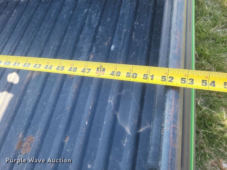 image for item MJ9033 2010 John Deere Gator 825i utility vehicle