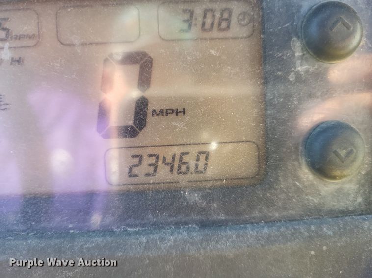 image for item MJ9033 2010 John Deere Gator 825i utility vehicle