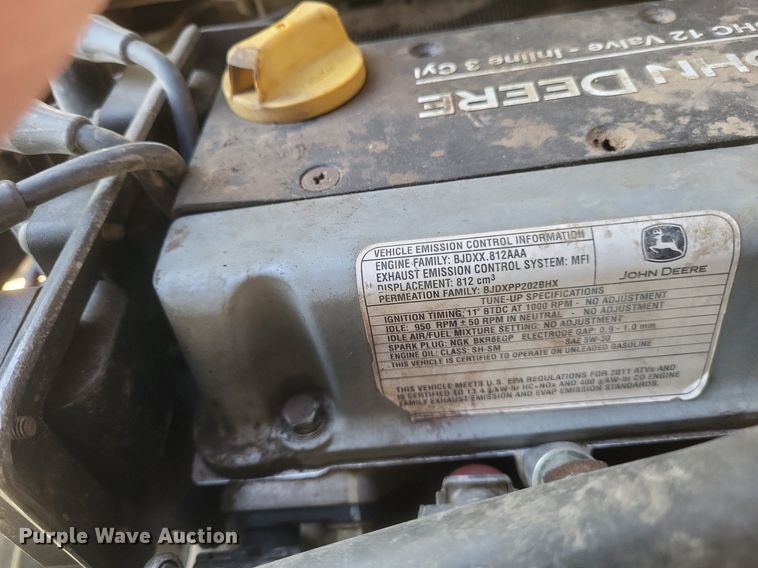 image for item MJ9033 2010 John Deere Gator 825i utility vehicle