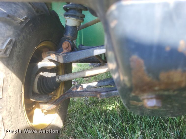 image for item MJ9033 2010 John Deere Gator 825i utility vehicle