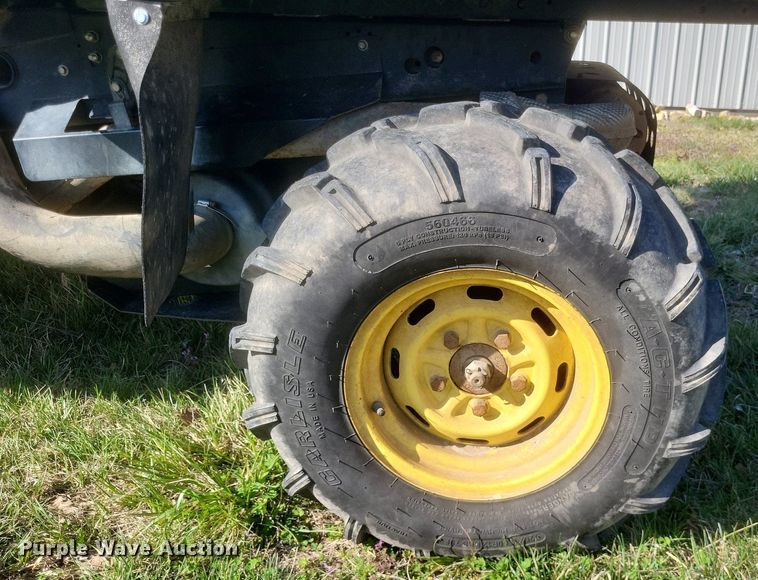 image for item MJ9033 2010 John Deere Gator 825i utility vehicle