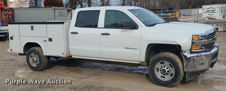 image for item MQ9578 2018 Chevrolet Silverado 2500HD Crew Cab utility bed pickup truck