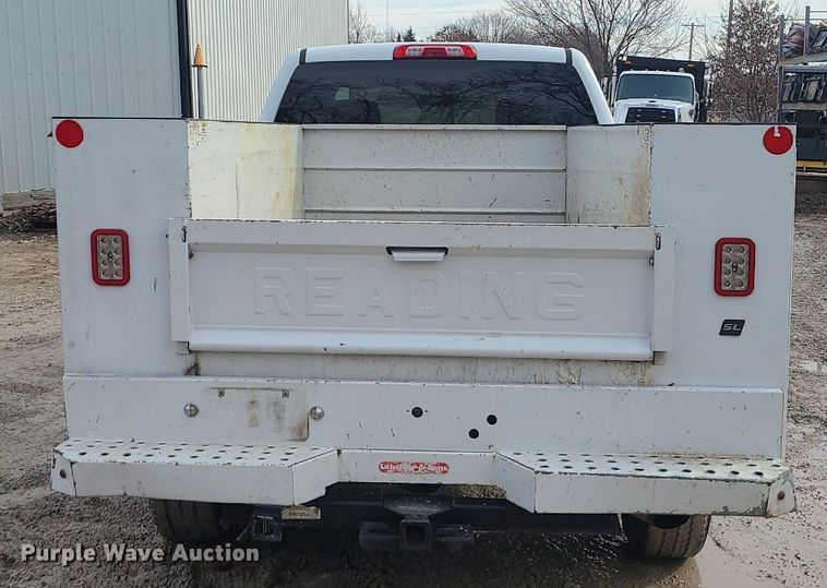 image for item MQ9578 2018 Chevrolet Silverado 2500HD Crew Cab utility bed pickup truck