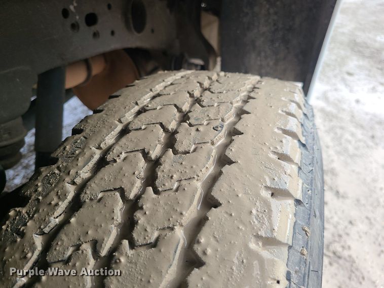 image for item MQ9578 2018 Chevrolet Silverado 2500HD Crew Cab utility bed pickup truck