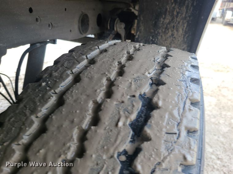 image for item MQ9578 2018 Chevrolet Silverado 2500HD Crew Cab utility bed pickup truck