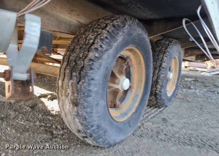 image for item MQ9596 2002 Office trailer