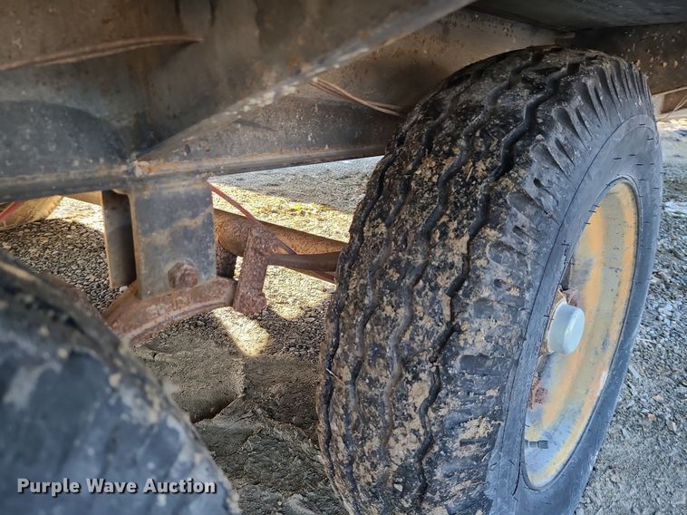 image for item MQ9596 2002 Office trailer