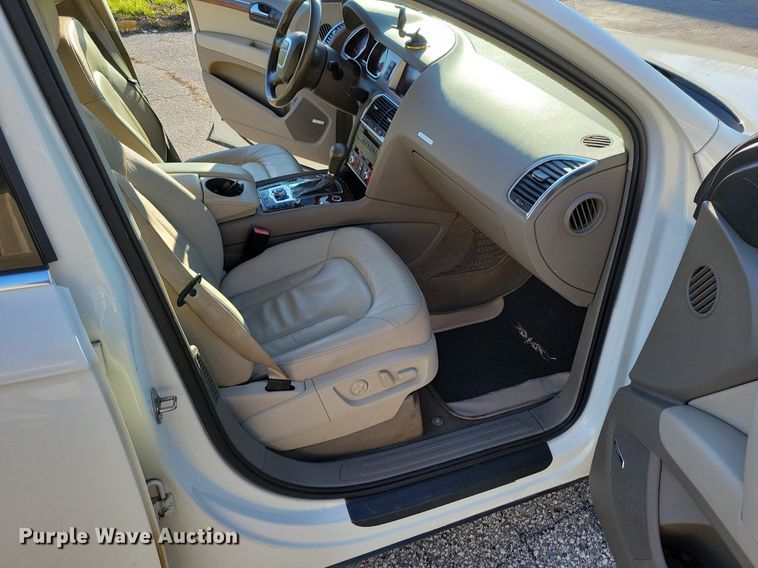 image for item MQ9684 2008 Audi Q7 SUV