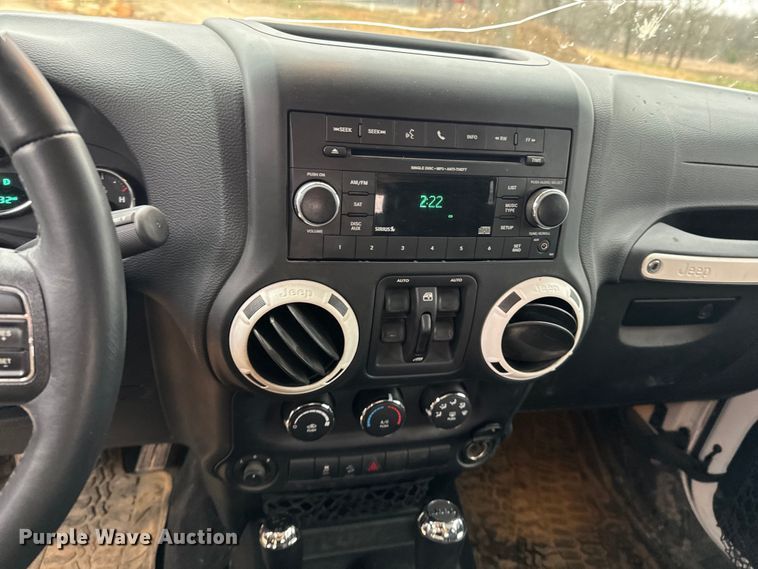 image for item ND9049 2014 Jeep Wrangler Sport Unlimited SUV