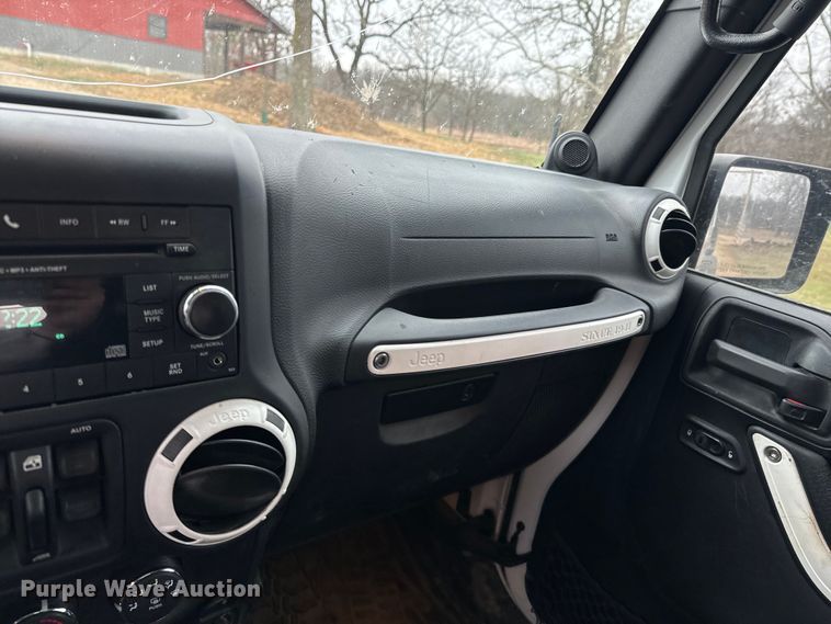 image for item ND9049 2014 Jeep Wrangler Sport Unlimited SUV