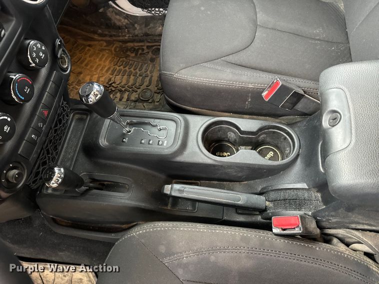 image for item ND9049 2014 Jeep Wrangler Sport Unlimited SUV