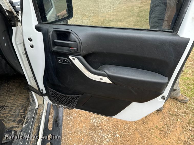 image for item ND9049 2014 Jeep Wrangler Sport Unlimited SUV