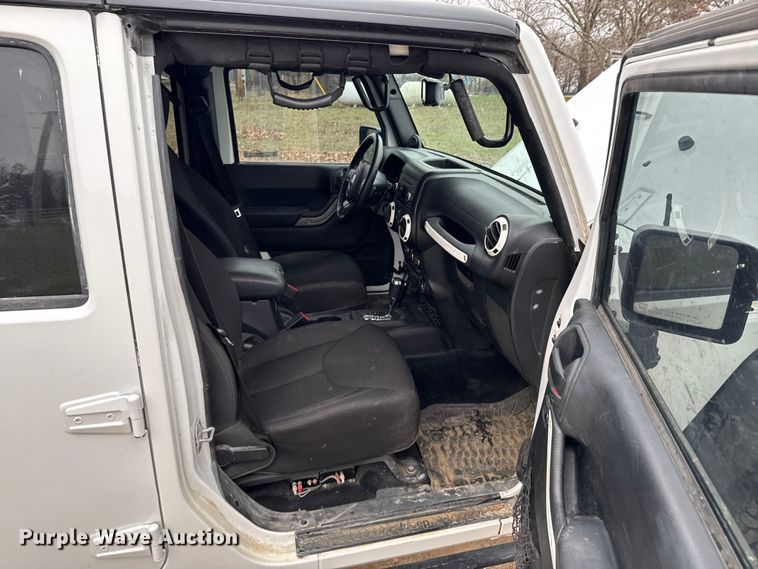 image for item ND9049 2014 Jeep Wrangler Sport Unlimited SUV