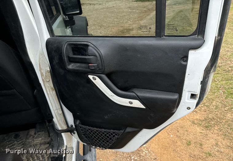 image for item ND9049 2014 Jeep Wrangler Sport Unlimited SUV