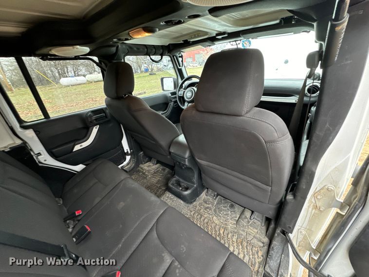 image for item ND9049 2014 Jeep Wrangler Sport Unlimited SUV