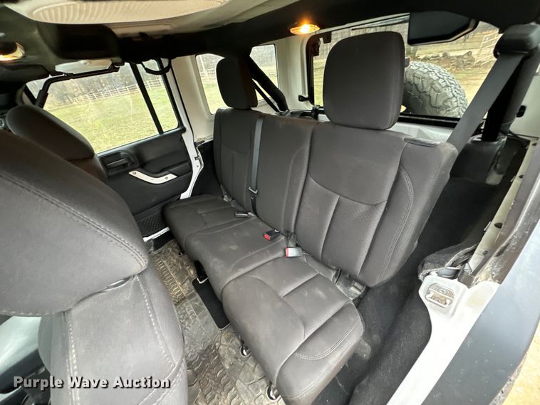 image for item ND9049 2014 Jeep Wrangler Sport Unlimited SUV