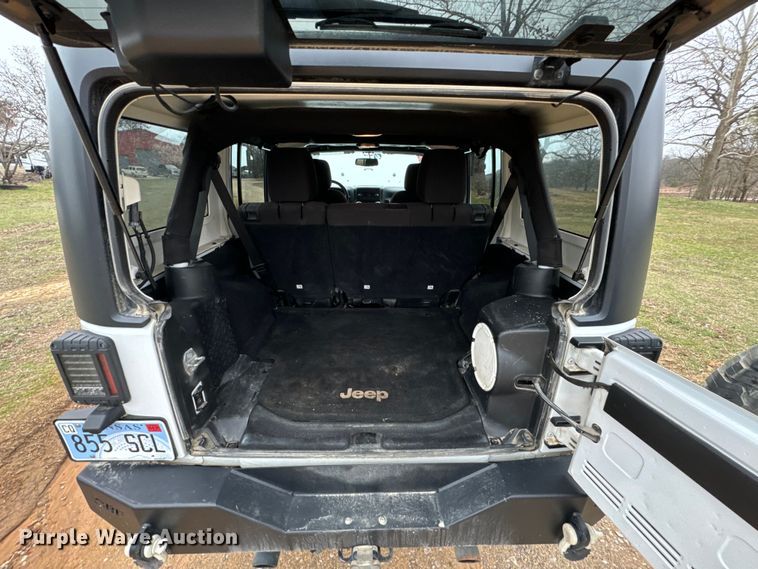 image for item ND9049 2014 Jeep Wrangler Sport Unlimited SUV