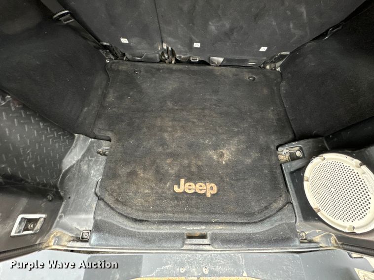 image for item ND9049 2014 Jeep Wrangler Sport Unlimited SUV