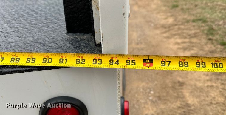 image for item ND9050 2002 Ford F450 Super Duty Crew Cab flatbed truck