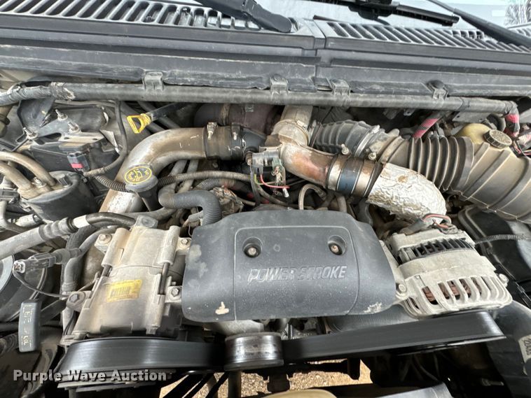 image for item ND9050 2002 Ford F450 Super Duty Crew Cab flatbed truck