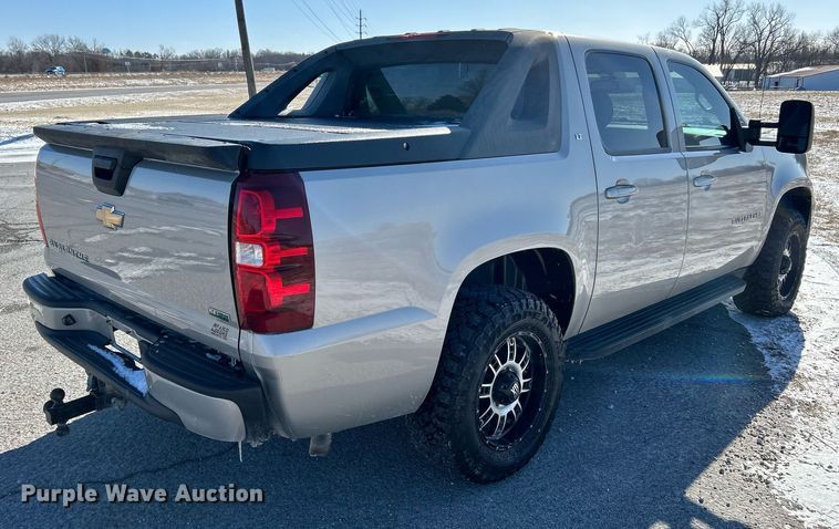 image for item NE9735 2009 Chevrolet Avalanche LT Crew Cab pickup truck