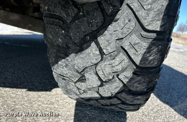 image for item NE9735 2009 Chevrolet Avalanche LT Crew Cab pickup truck