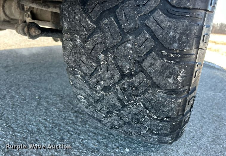 image for item NE9735 2009 Chevrolet Avalanche LT Crew Cab pickup truck