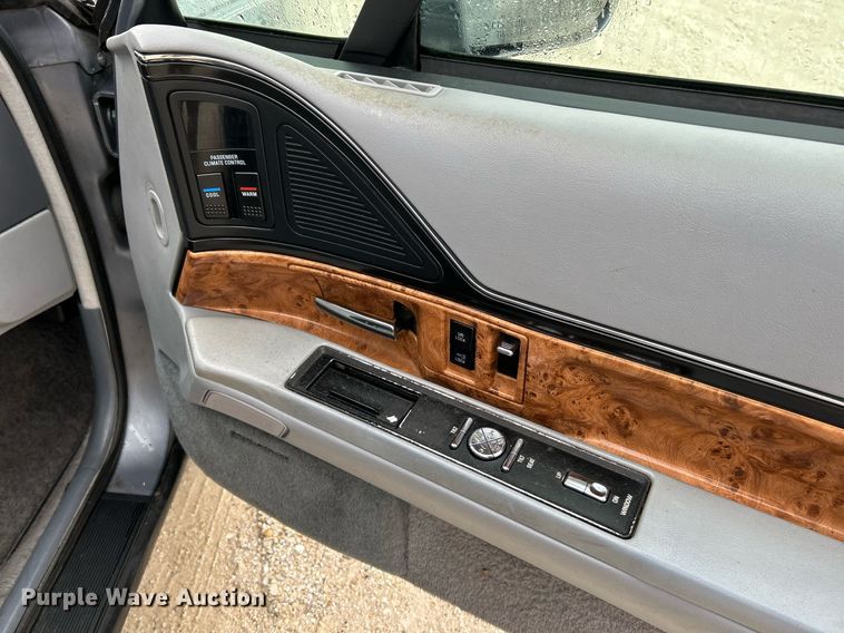 image for item NE9757 1991 Buick  Park Avenue  