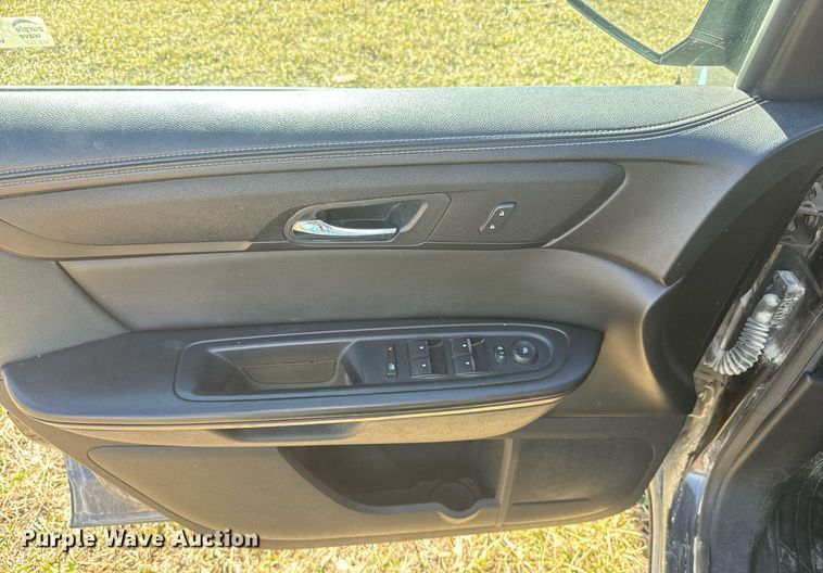 image for item NF9356 2016 Chevrolet  Traverse LT SUV