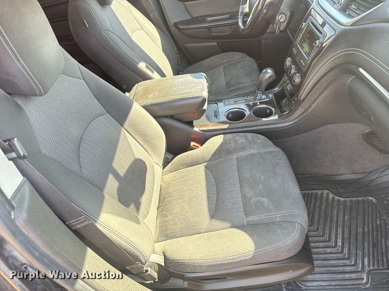 image for item NF9356 2016 Chevrolet  Traverse LT SUV