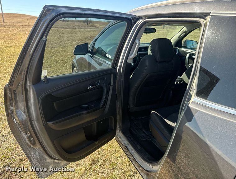 image for item NF9356 2016 Chevrolet  Traverse LT SUV