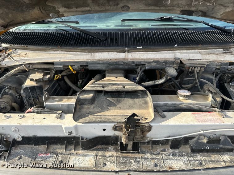 image for item NF9474 1994 Ford  E350 bus