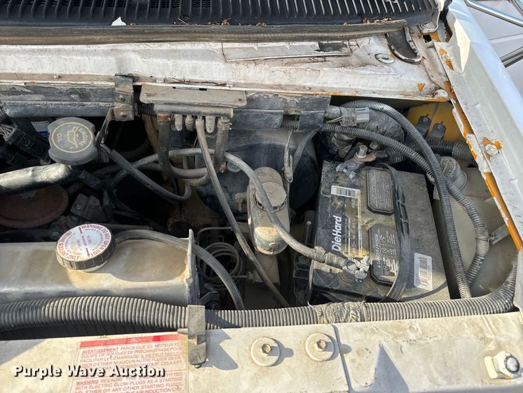 image for item NF9474 1994 Ford  E350 bus