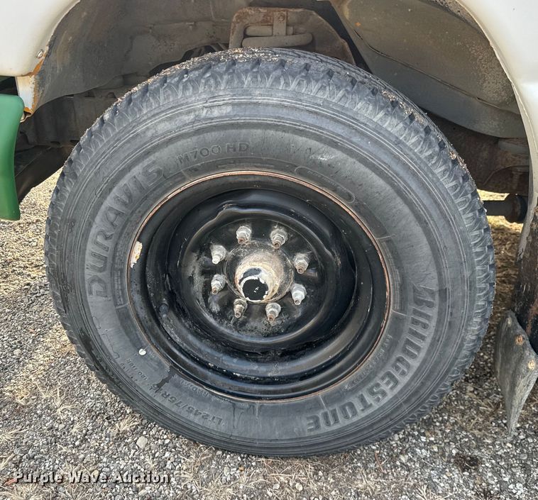 image for item NF9474 1994 Ford  E350 bus