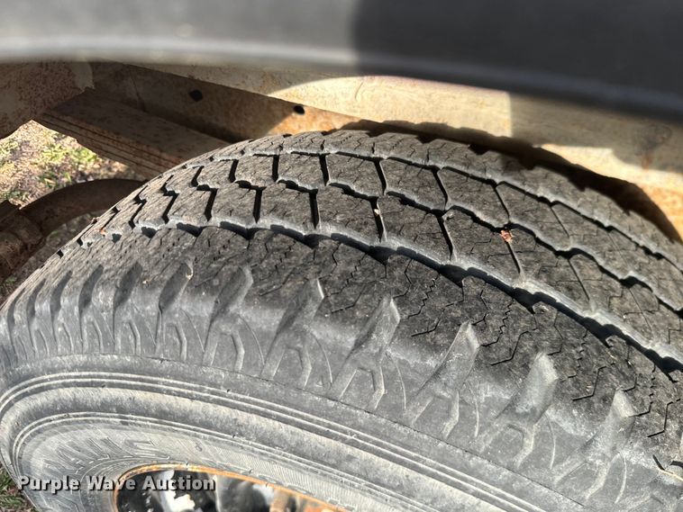 image for item NF9474 1994 Ford  E350 bus