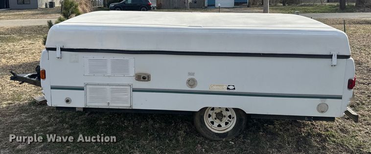 image for item NF9476 1999 Fleetwood Santa Fe camper