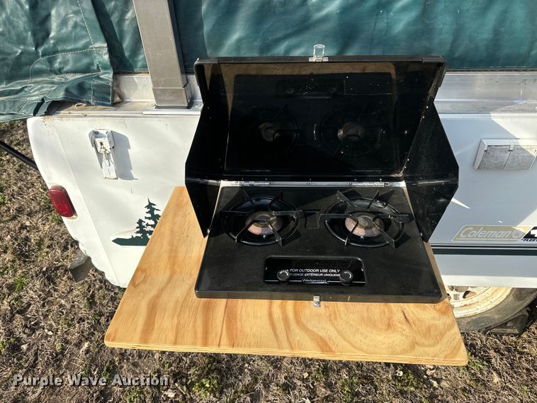 image for item NF9476 1999 Fleetwood Santa Fe camper