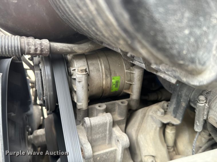 image for item NF9482 2006 GMC C5500 flatbed truck