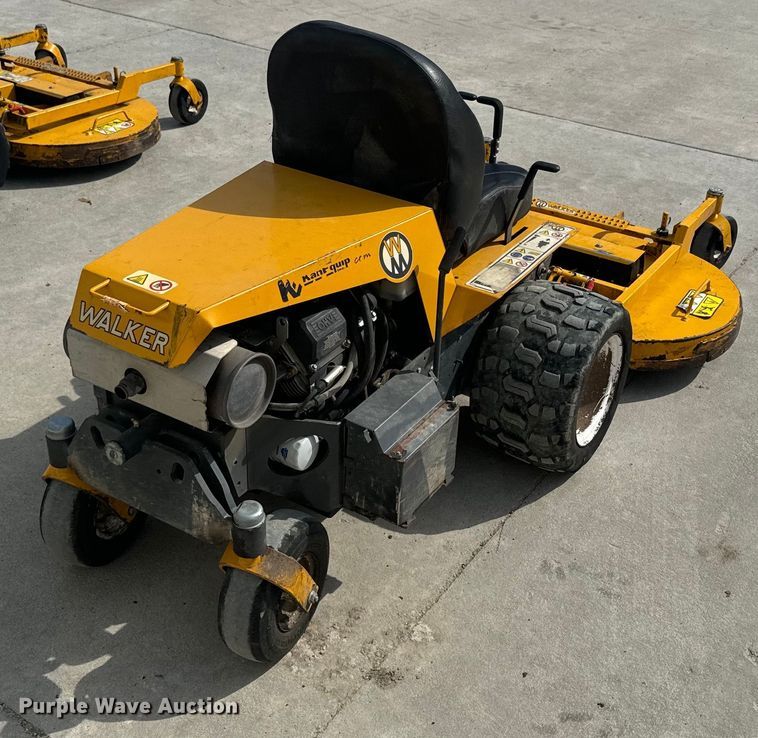 image for item NF9485 Walker MB23I-16 ZTR lawn mower