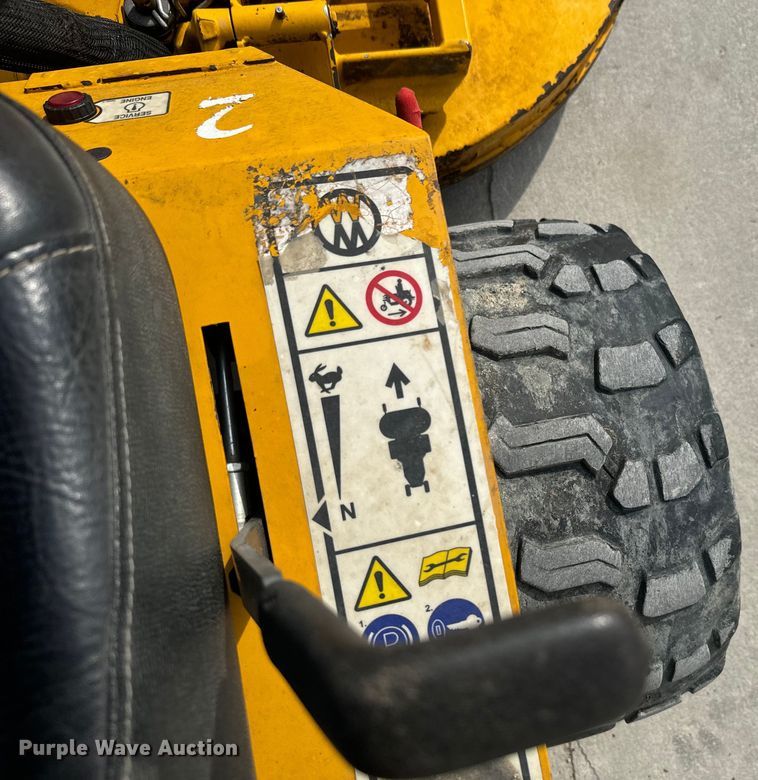 image for item NF9485 Walker MB23I-16 ZTR lawn mower