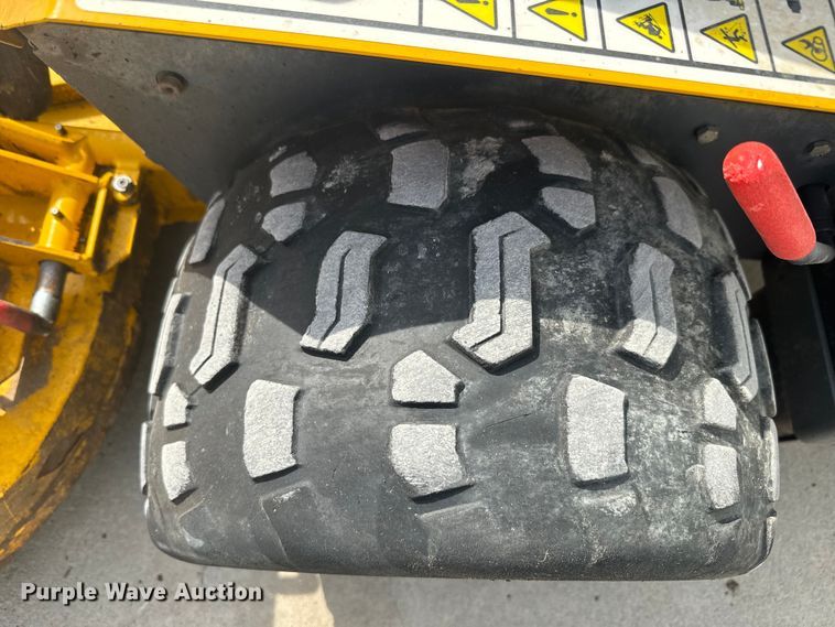 image for item NF9485 Walker MB23I-16 ZTR lawn mower