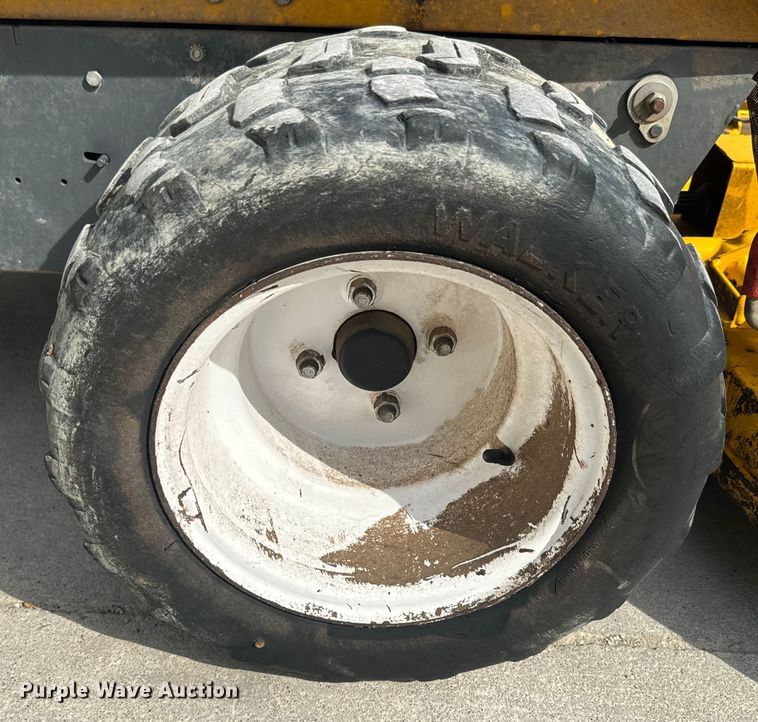 image for item NF9485 Walker MB23I-16 ZTR lawn mower