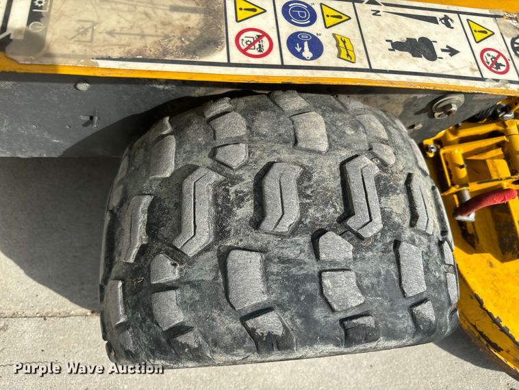 image for item NF9485 Walker MB23I-16 ZTR lawn mower