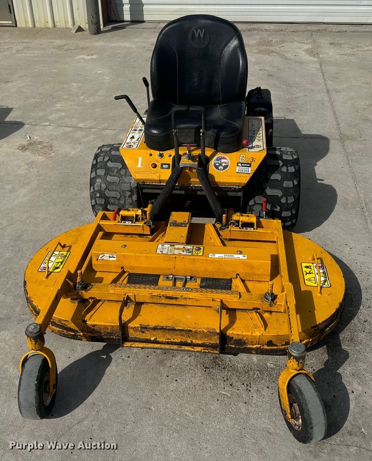image for item NF9486 Walker MB23I-16 ZTR lawn mower