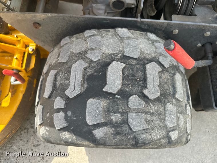 image for item NF9486 Walker MB23I-16 ZTR lawn mower