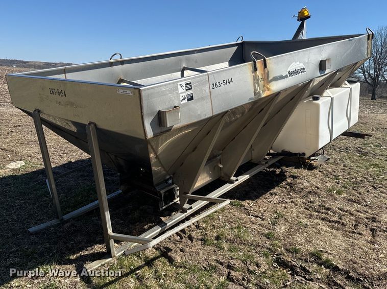 image for item NF9506 Henderson salt spreader